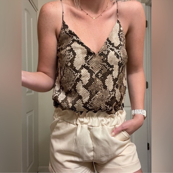 H&M/ silky snakeskin tank - Picture 3 of 12